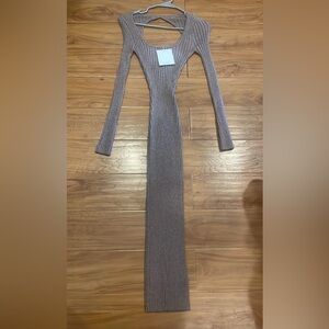 Ribbed Long Sleeve Maxi Dress in taupe/gray